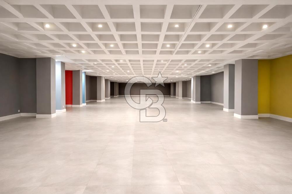 BOSTANCI KAVŞAĞI'NDA E-5 CEPHELİ KİRALIK KOMPLE BİNA