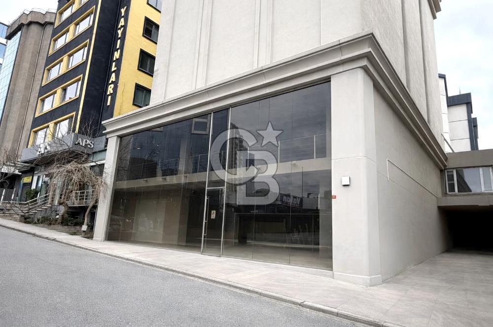 BOSTANCI KAVŞAĞI'NDA E-5 CEPHELİ KİRALIK KOMPLE BİNA