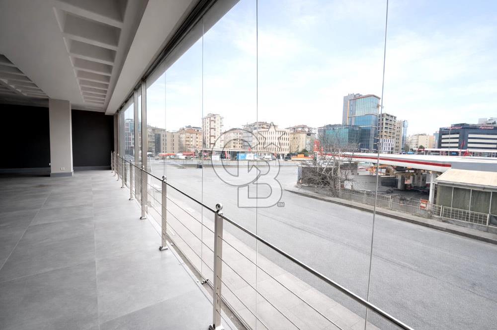 BOSTANCI KAVŞAĞI'NDA E-5 CEPHELİ KİRALIK KOMPLE BİNA