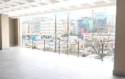 BOSTANCI KAVŞAĞI'NDA E-5 CEPHELİ KİRALIK KOMPLE BİNA