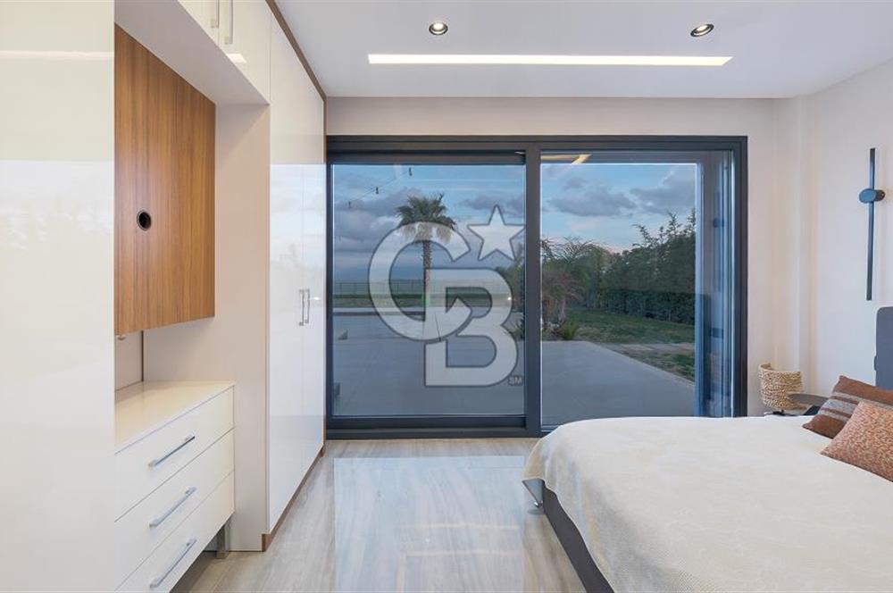 Yenibağarası'nda 1053m2 Arsalı Akıllı Sistemli Lüks Malikane