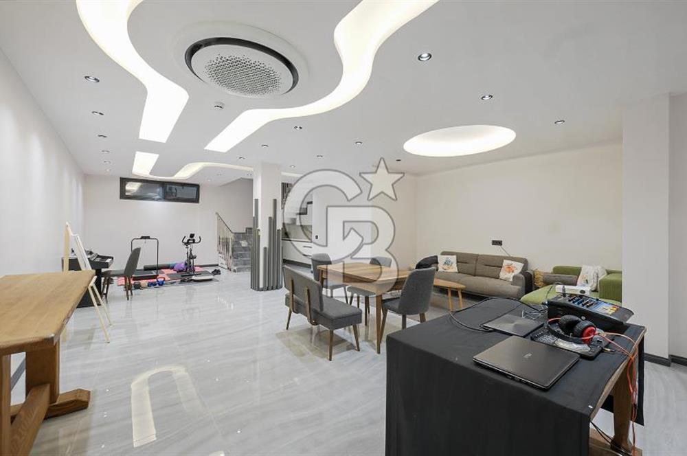 Yenibağarası'nda 1053m2 Arsalı Akıllı Sistemli Lüks Malikane