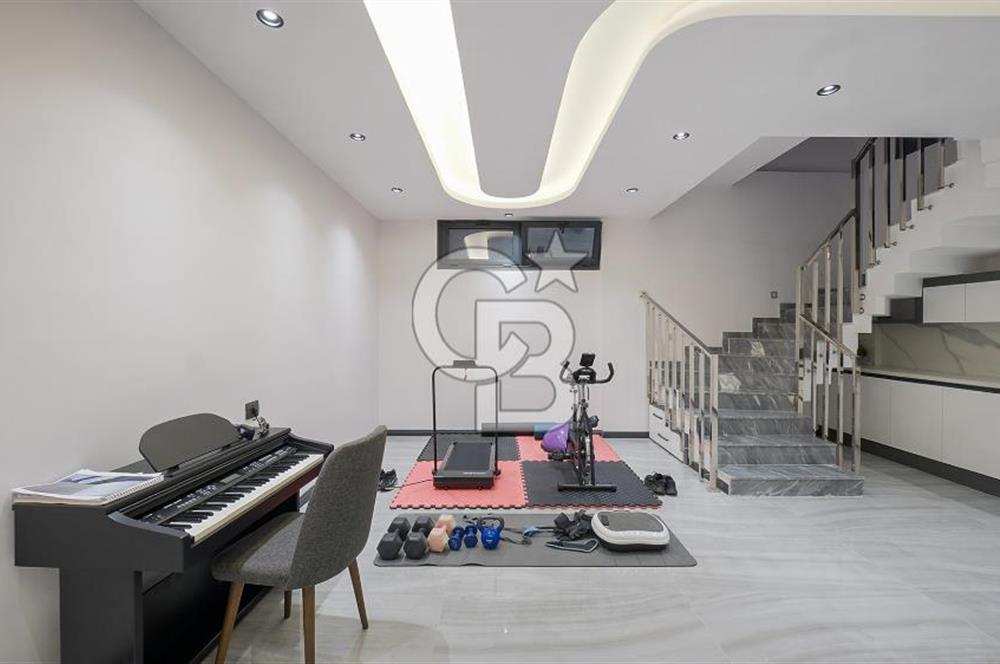 Yenibağarası'nda 1053m2 Arsalı Akıllı Sistemli Lüks Malikane