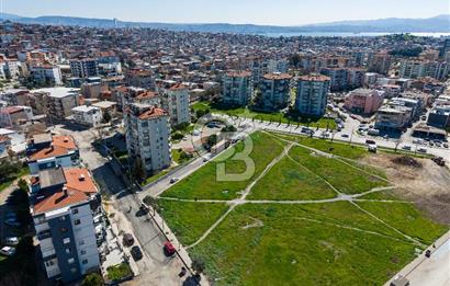 İzmir Bayraklı'da Hastane İmarlı Satılık Emsalsiz Fırsat Arsa