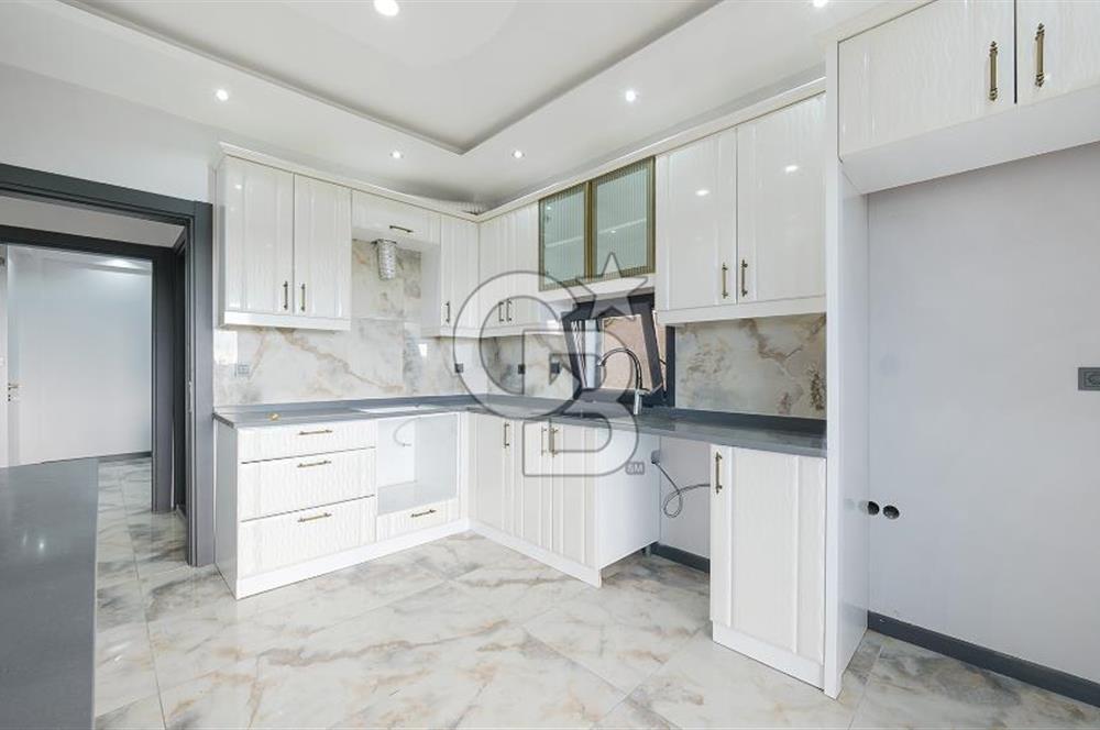 Buca Belenbaşı Yerden Isıtmalı Geniş Villa 