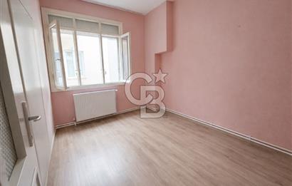 Buca Fırat Mahallesinde Satılık | Garajlı ve Teraslı Komple Bina 