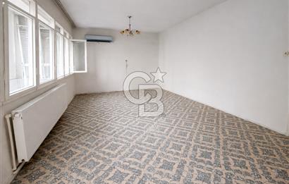 Buca Fırat Mahallesinde Satılık | Garajlı ve Teraslı Komple Bina 