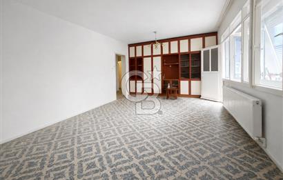 Buca Fırat Mahallesinde Satılık | Garajlı ve Teraslı Komple Bina 