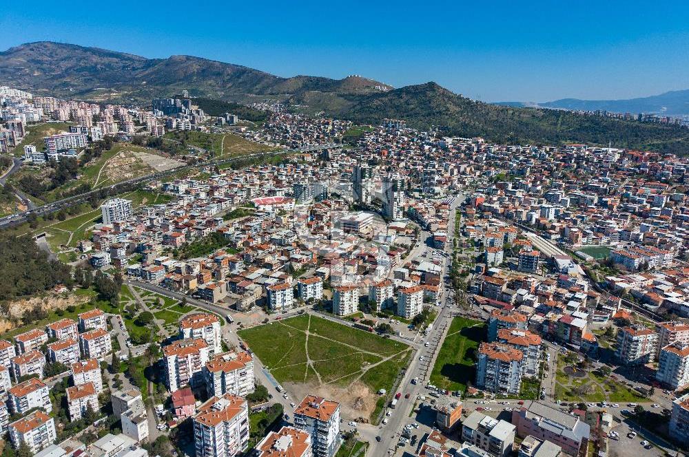 İzmir Bayraklı'da Hastane İmarlı Satılık Emsalsiz Fırsat Arsa