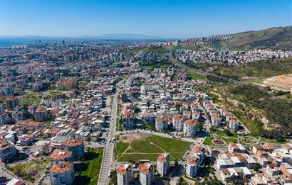 İzmir Bayraklı'da Hastane İmarlı Satılık Emsalsiz Fırsat Arsa