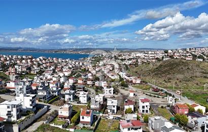 Akarca da Denize Yakın, Avantajlı Konumlu Bahçeli Dubleks 