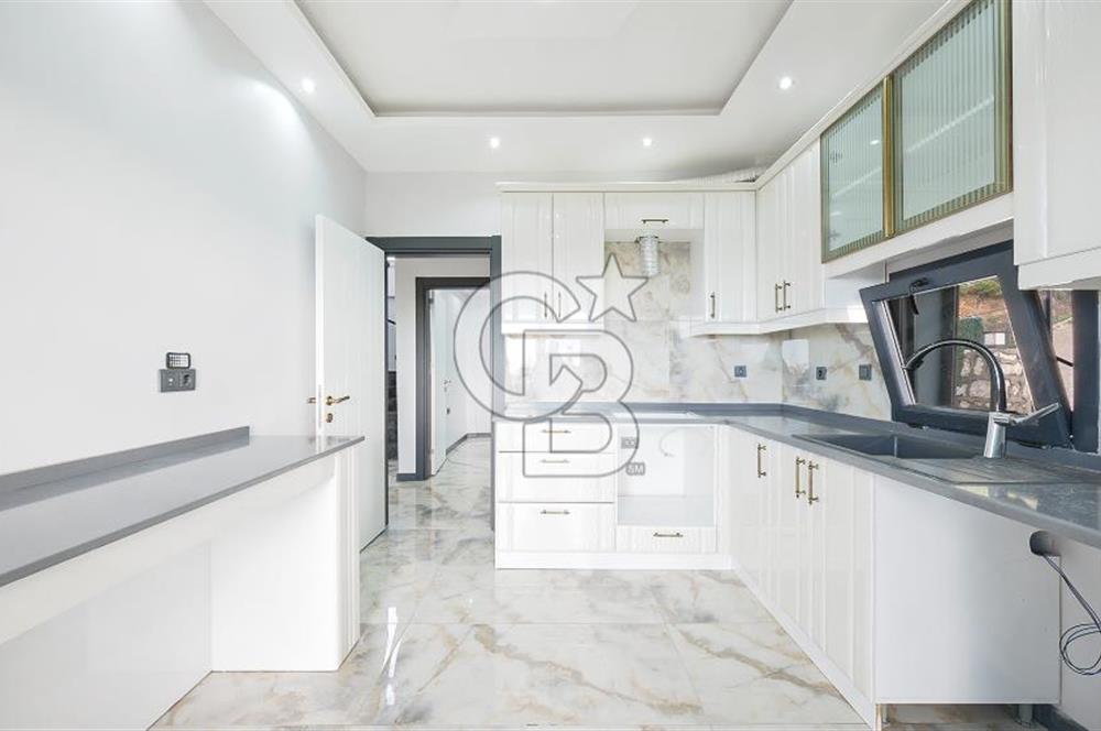 Buca Belenbaşı Yerden Isıtmalı Geniş Villa 
