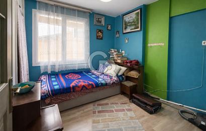 Buca Fırat Mahallesinde Satılık | Garajlı ve Teraslı Komple Bina 