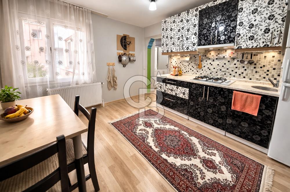 Buca Fırat Mahallesinde Satılık | Garajlı ve Teraslı Komple Bina 