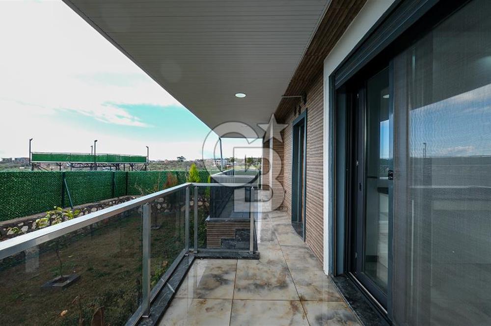 Buca Belenbaşı Yerden Isıtmalı Geniş Villa 