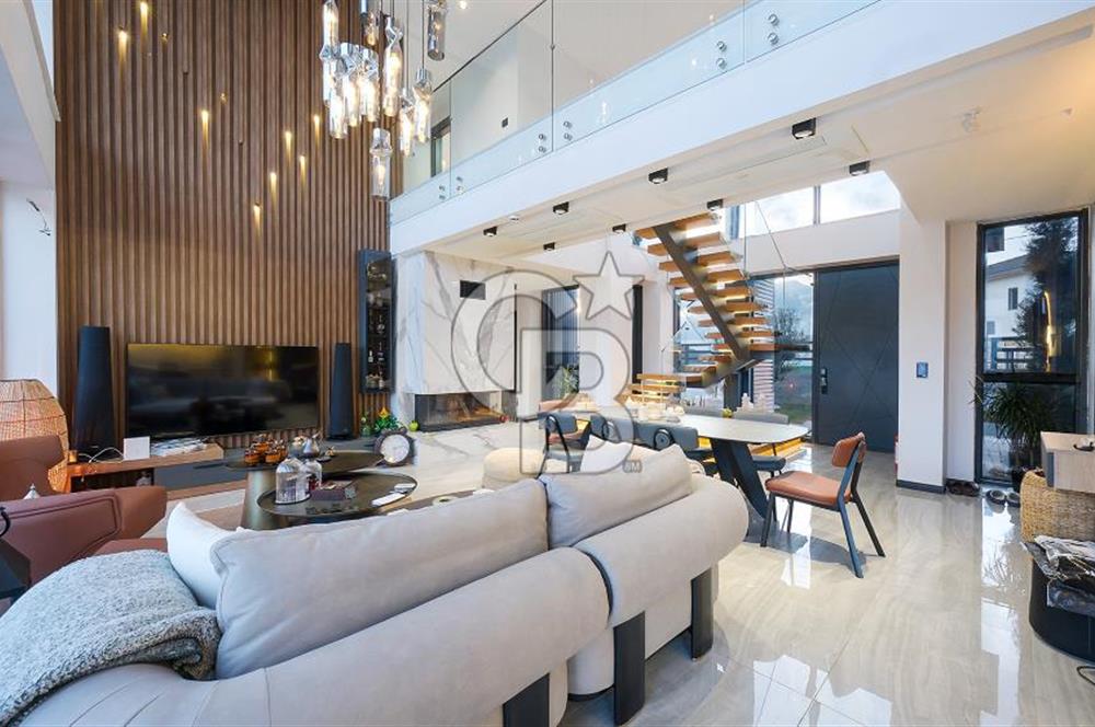 Yenibağarası'nda 1053m2 Arsalı Akıllı Sistemli Lüks Malikane