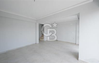 Akarca da Denize Yakın, Avantajlı Konumlu Bahçeli Dubleks 