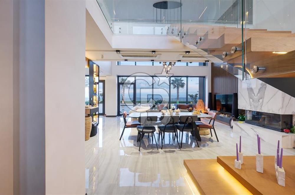 Yenibağarası'nda 1053m2 Arsalı Akıllı Sistemli Lüks Malikane