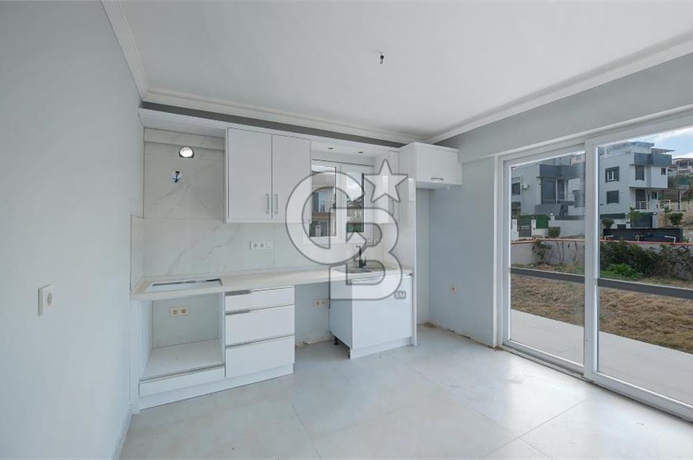 Akarca da Denize Yakın, Avantajlı Konumlu Bahçeli Dubleks 