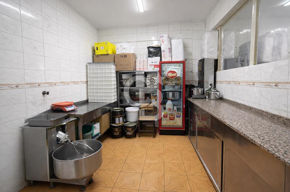 Eşrefpaşa Güneşli Mah. Cadde Üzeri 144 m² Satılık Dükkan 