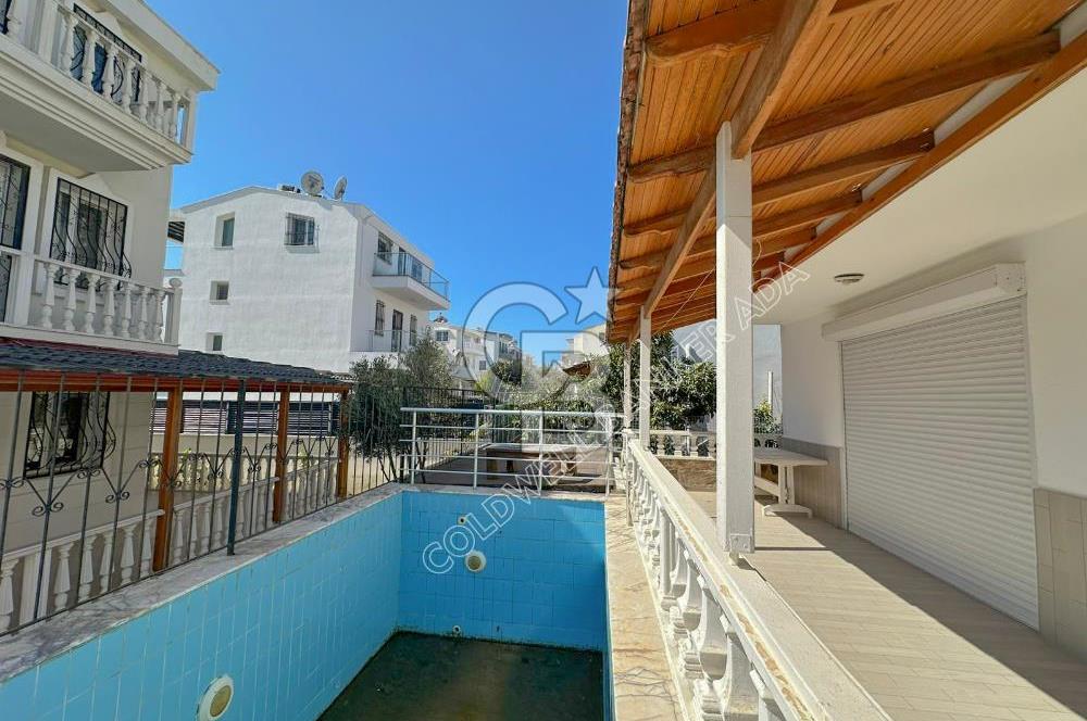 Kuşadası Kadınlar Denizi'nde Denize 300m, Masrafsız, Havuzlu ve Tam Müstakil Lüks Villa