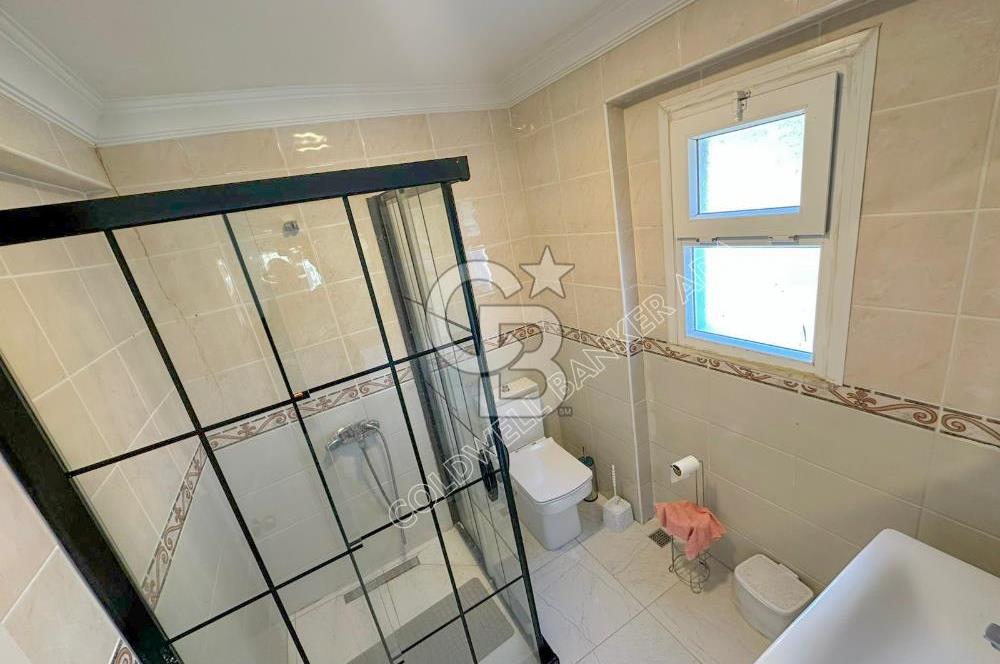 Kuşadası Kadınlar Denizi'nde Denize 300m, Masrafsız, Havuzlu ve Tam Müstakil Lüks Villa