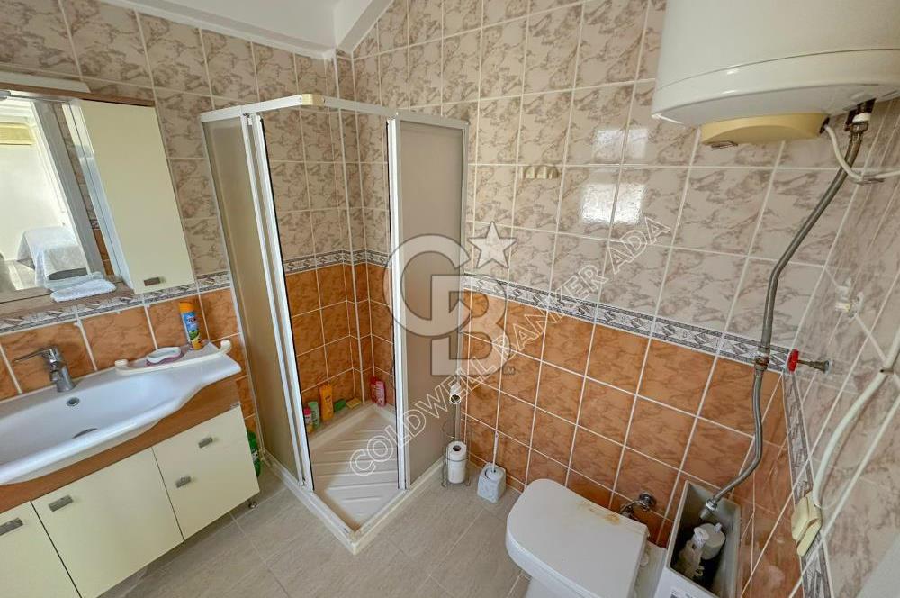 Kuşadası Kadınlar Denizi'nde Denize 300m, Masrafsız, Havuzlu ve Tam Müstakil Lüks Villa