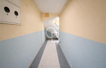 Buca Fırat Mahallesinde Satılık | Garajlı ve Teraslı Komple Bina 