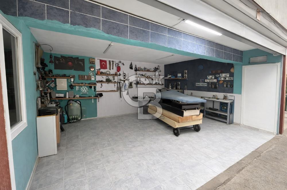 Buca Fırat Mahallesinde Satılık | Garajlı ve Teraslı Komple Bina 