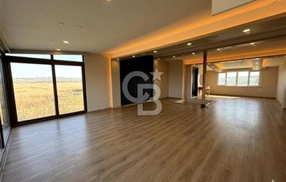 Aydoğanlar Sitesinde Satılık Deniz Manzaralı Tripleks Villa