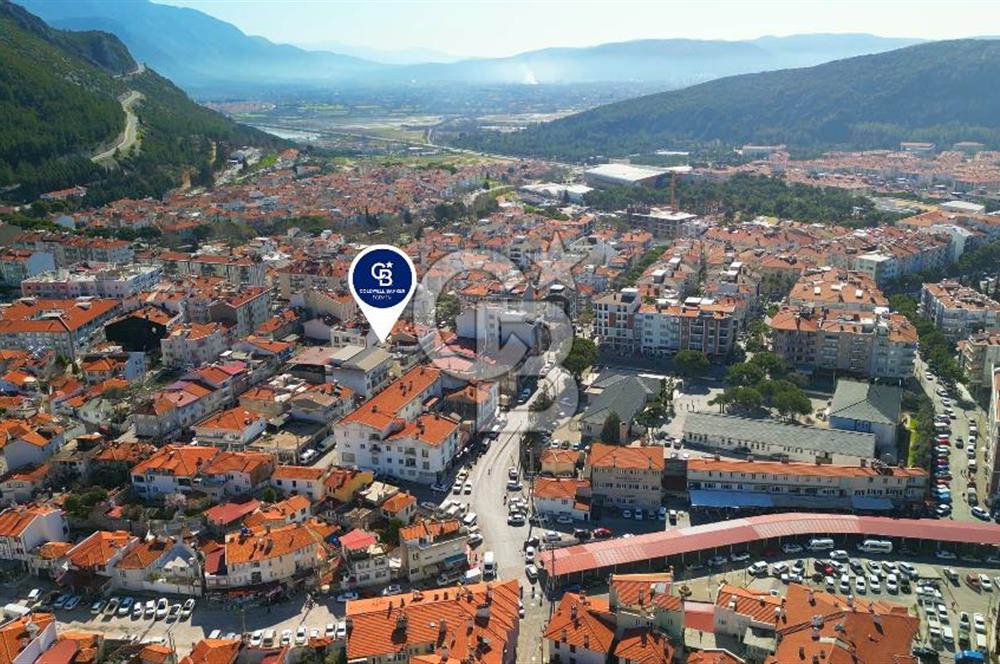 Muğla Menteşe Orhaniye’de Merkezi Konumda Ruhsatlı Satılık Kiracılı Dükkan