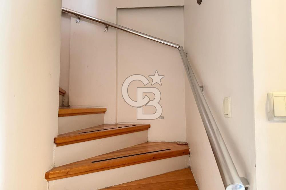 CB SMYRNA' DAN GÜZELBAHÇE' DE PLAJA 150 METRE MÜSTAKİL TRİPLEKS