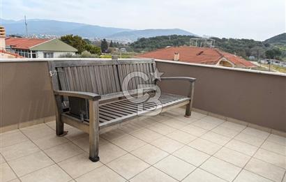 CB SMYRNA' DAN GÜZELBAHÇE' DE PLAJA 150 METRE MÜSTAKİL TRİPLEKS