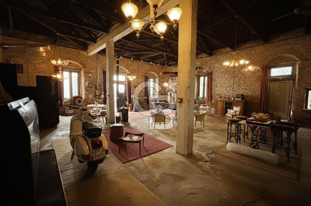 Ayvalık'ta Devren Mekan