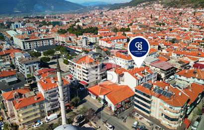 Muğla Menteşe Orhaniye’de Merkezi Konumda Ruhsatlı Satılık Kiracılı Dükkan