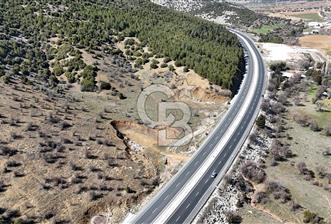 Serinhisar Pınarcık Mah. Ana Yola Sıfır 6.182 m² Satılık Tarla - 1 - 338651