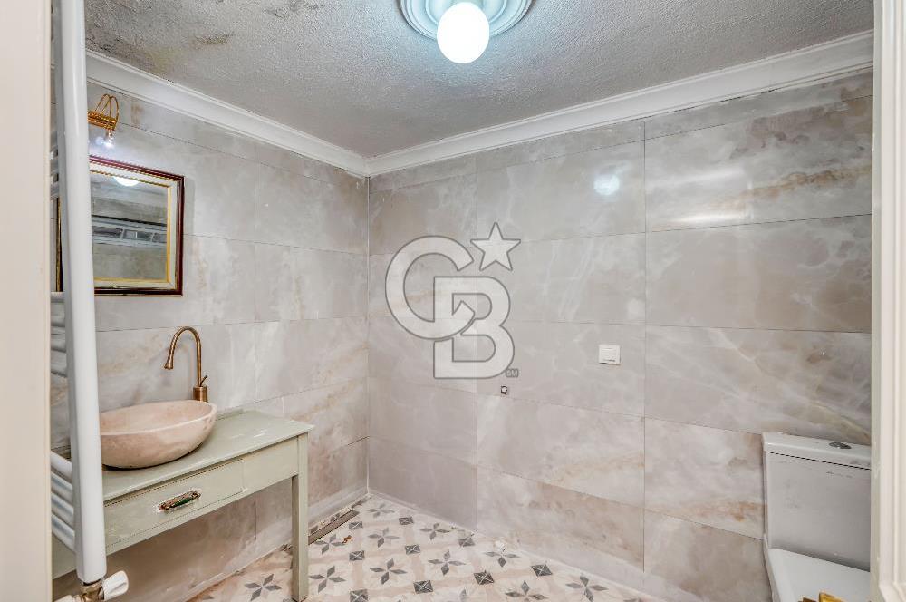 Buca Dumlupınarda Kiralık Tarihi Köşk | 7+2 Bahçe Teras