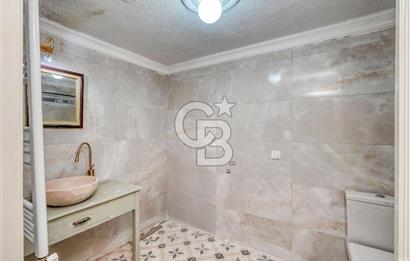 Buca Dumlupınarda Kiralık Tarihi Köşk | 7+2 Bahçe Teras