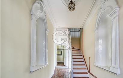 Buca Dumlupınarda Kiralık Tarihi Köşk | 7+2 Bahçe Teras