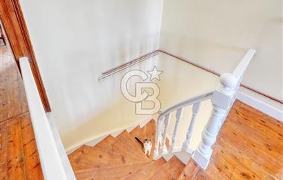 Buca Dumlupınarda Kiralık Tarihi Köşk | 7+2 Bahçe Teras