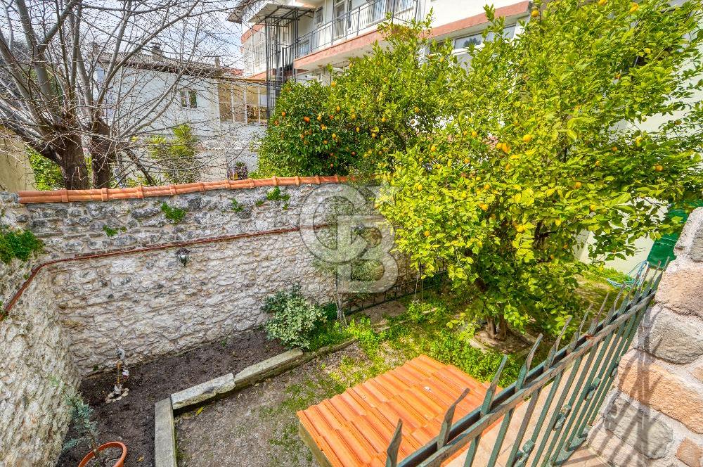 Buca Dumlupınarda Kiralık Tarihi Köşk | 7+2 Bahçe Teras