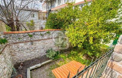 Buca Dumlupınarda Kiralık Tarihi Köşk | 7+2 Bahçe Teras