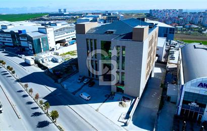 HADIMKÖY AKPINAR BÖLGESİNDE MÜSTAKİL 13.800 m2 KİRALIK FABRİKA