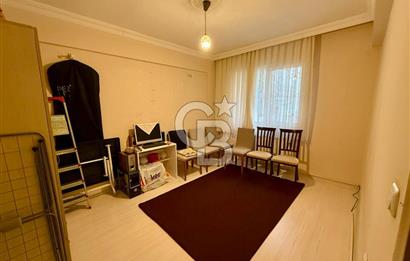 Buca’da Merkezi Konumda 3+1 Ebeveyn Banyolu, 5 Yıllık Bakımlı Daire