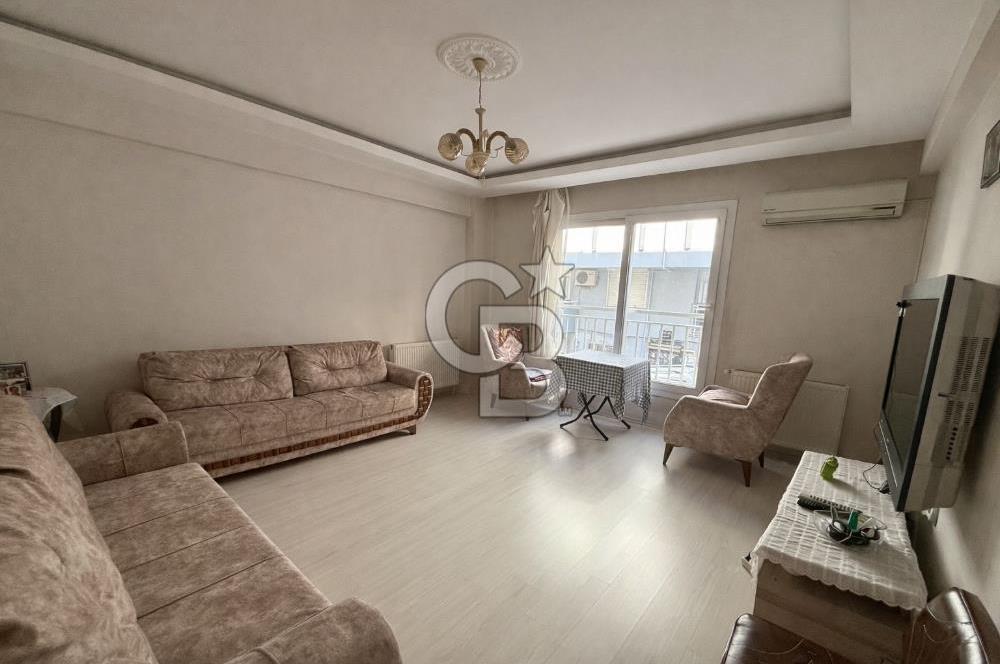 Buca’da Merkezi Konumda 3+1 Ebeveyn Banyolu, 5 Yıllık Bakımlı Daire