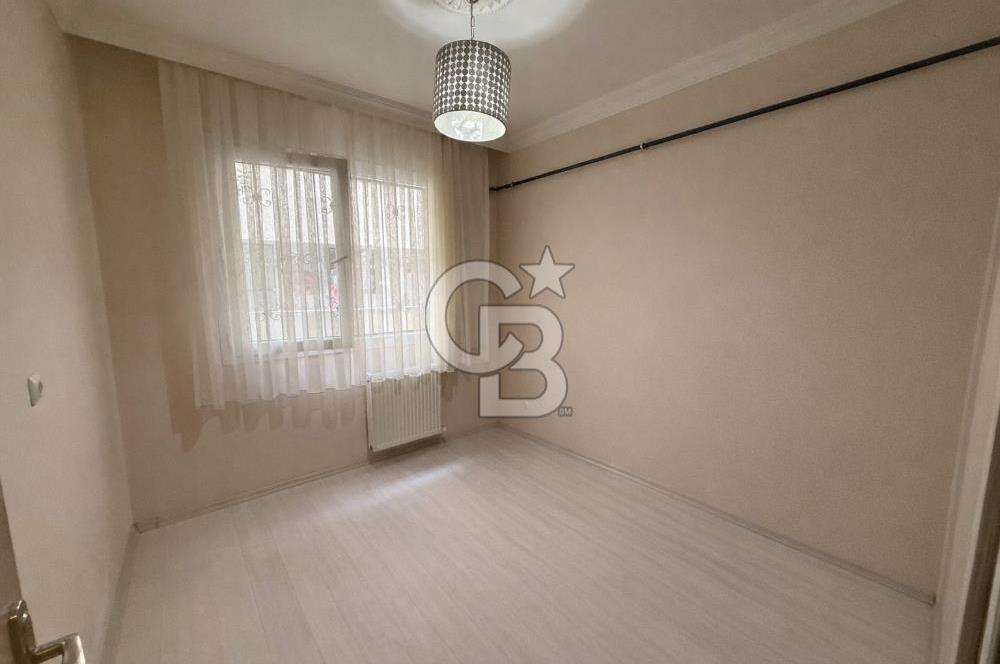 Buca’da Merkezi Konumda 3+1 Ebeveyn Banyolu, 5 Yıllık Bakımlı Daire