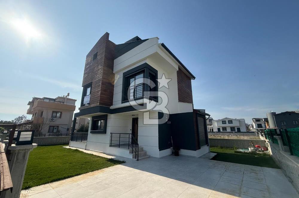 C.B. ROUTE | Dikili'de Satılık Özel Tasarım Sıfır Lüks 6+1 Villa