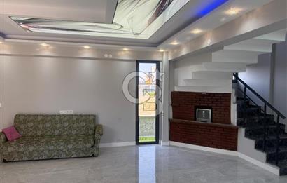 C.B. ROUTE | Dikili'de Satılık Özel Tasarım Sıfır Lüks 6+1 Villa