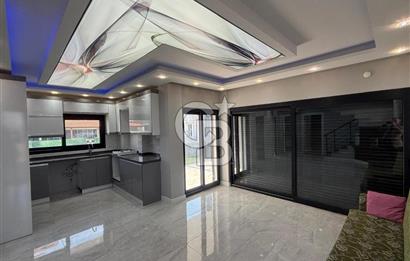 C.B. ROUTE | Dikili'de Satılık Özel Tasarım Sıfır Lüks 6+1 Villa