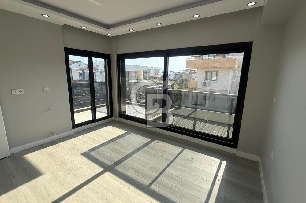 C.B. ROUTE | Dikili'de Satılık Özel Tasarım Sıfır Lüks 6+1 Villa